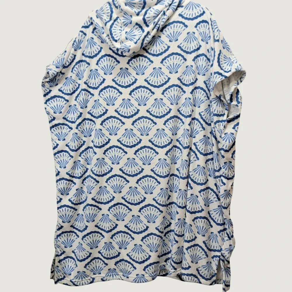 Throwzy by Marlo Hooded Coverup Women One Size Blue White Seashells Beach Poncho